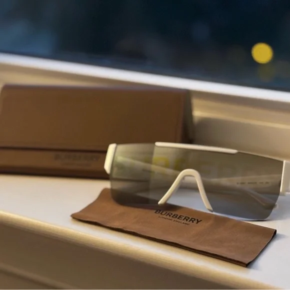 Burberry Women's Sunglasses in White - Picture 2 of 5